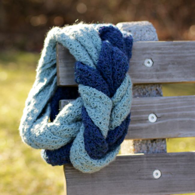 Endless Entwine Scarf - Crochet Pattern by Micah Makes